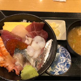 本日のおまかせ丼(まぐろや相馬水産 )