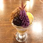 秋の収穫祭パフェ