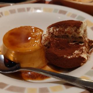 プリンとティラミスクラシコ(サイゼリヤ 郡山城清水店 )