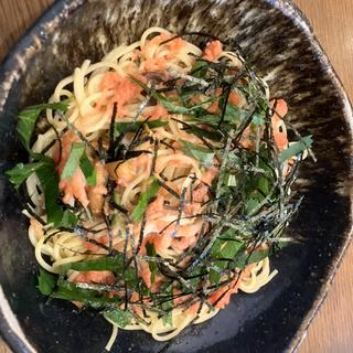 明太子と山菜と青じそのスパゲティー(気楽な器)