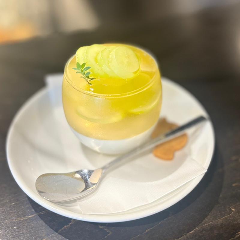 マスカットのジュレ(Unir（ウニール） 本店)