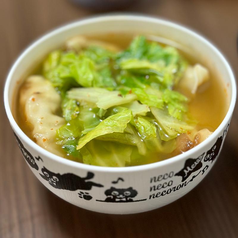 キャベツと餃子の辛スープ(ベルクス 東墨田店)