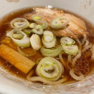 人類みな麺類宇宙へ　醤油ラーメン(王様の食卓)