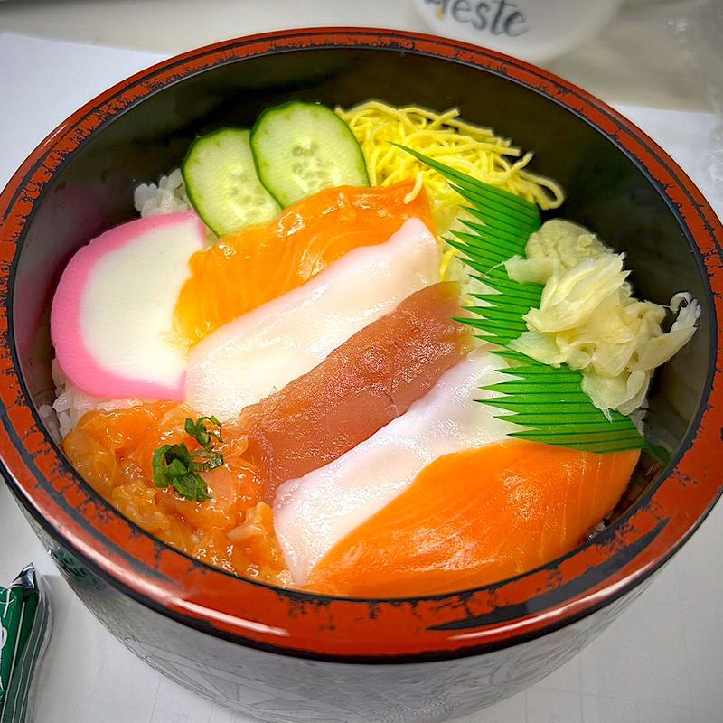 三色丼(フジミ寿司 )