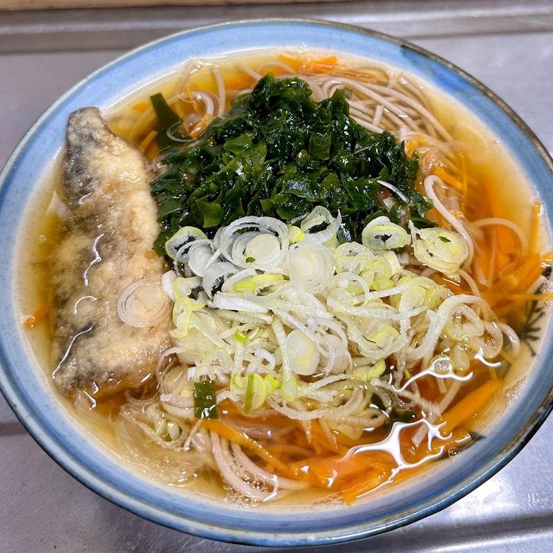 わかめそば いわし竜田揚げのせ(ベルクス 東墨田店)
