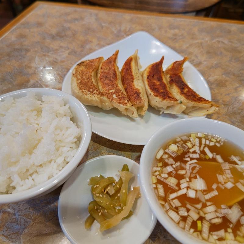 焼きギョーザ(蓬莱閣(ホウライカク))