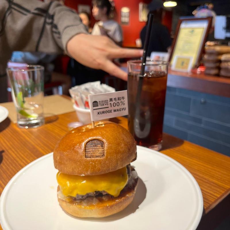 チーズバーガー(Burger Revolution Tokyo 六本木店)