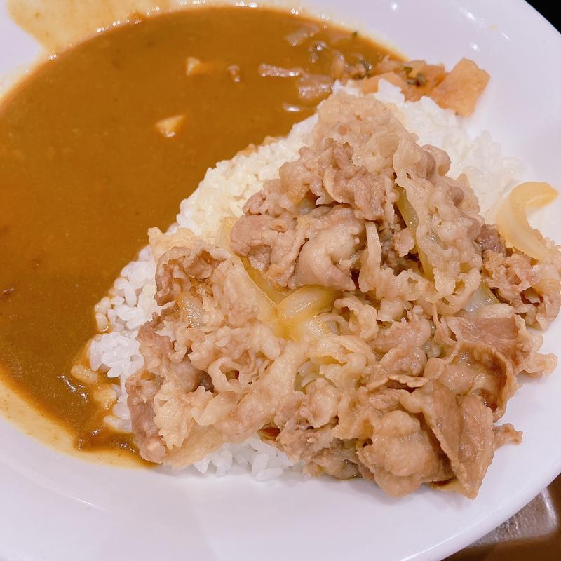 牛カレー(すき家 神宮前三丁目店)