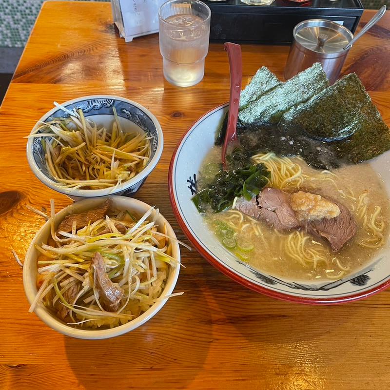 塩ラーメン　ネギ別皿　半ライス(椿　ラーメンショップ 木立店 )