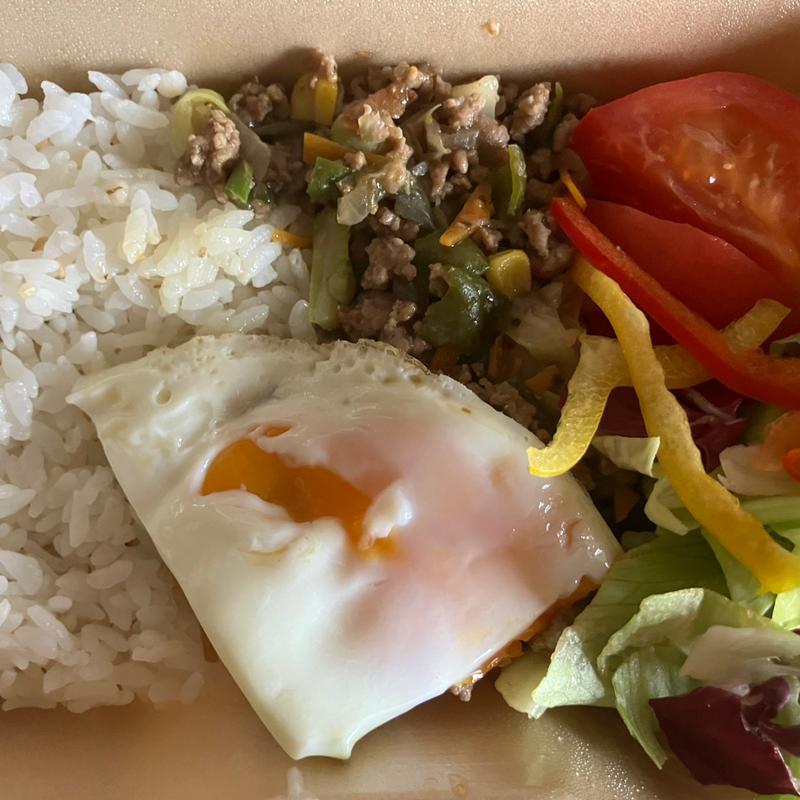 ガパオ(喫茶 シロクマ)