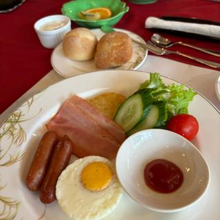 朝食