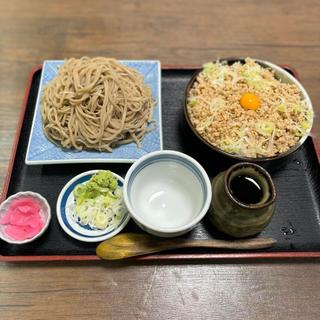 そぼろ丼 蕎麦セット(奥信州)