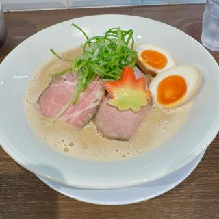 鶏と豚の濃厚ドロ白湯　味玉トッピング