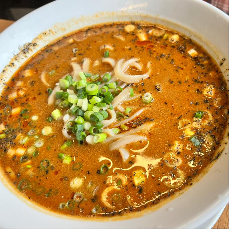 黒担々麺(中国料理 小閣樓)