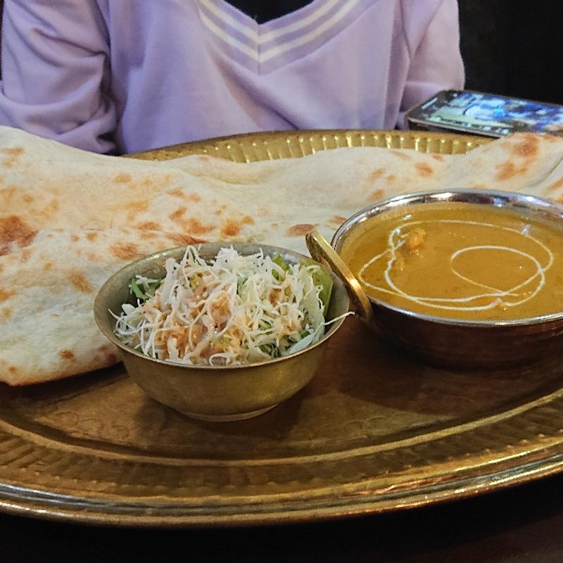 チキンカレー、ナン(アジアンダイニング ブッダ 鈴川店)