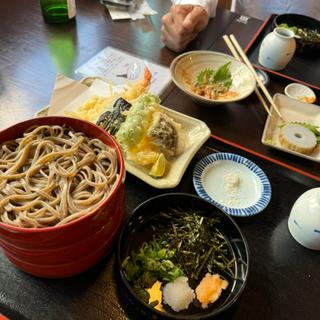 天ぷら割子3段(そば処 田中屋)