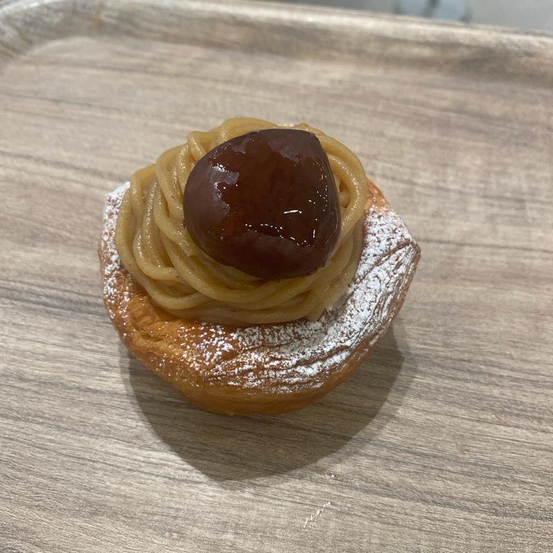 デニッシュモンブラン(バゲットラビット アスナル金山店)