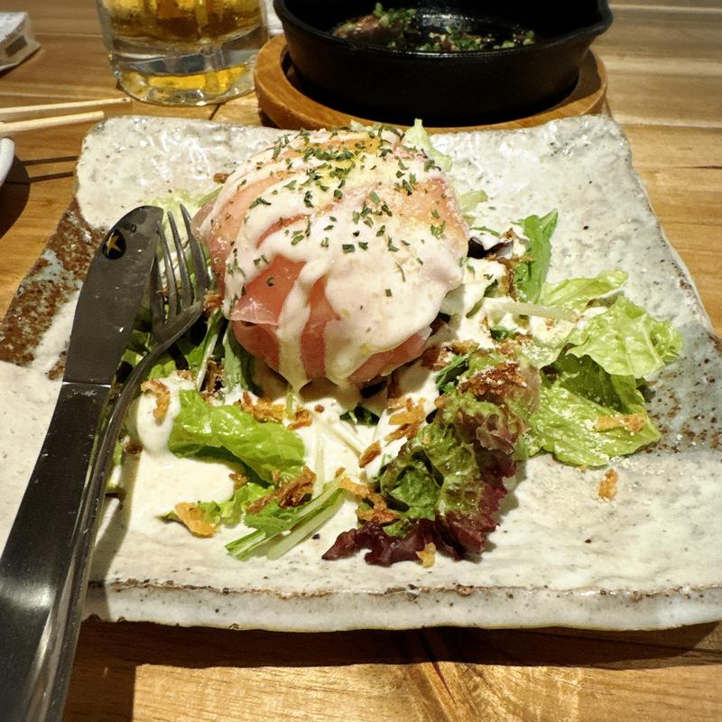 まるごとモッツァレラと生ハムのサラダ(Akichi)