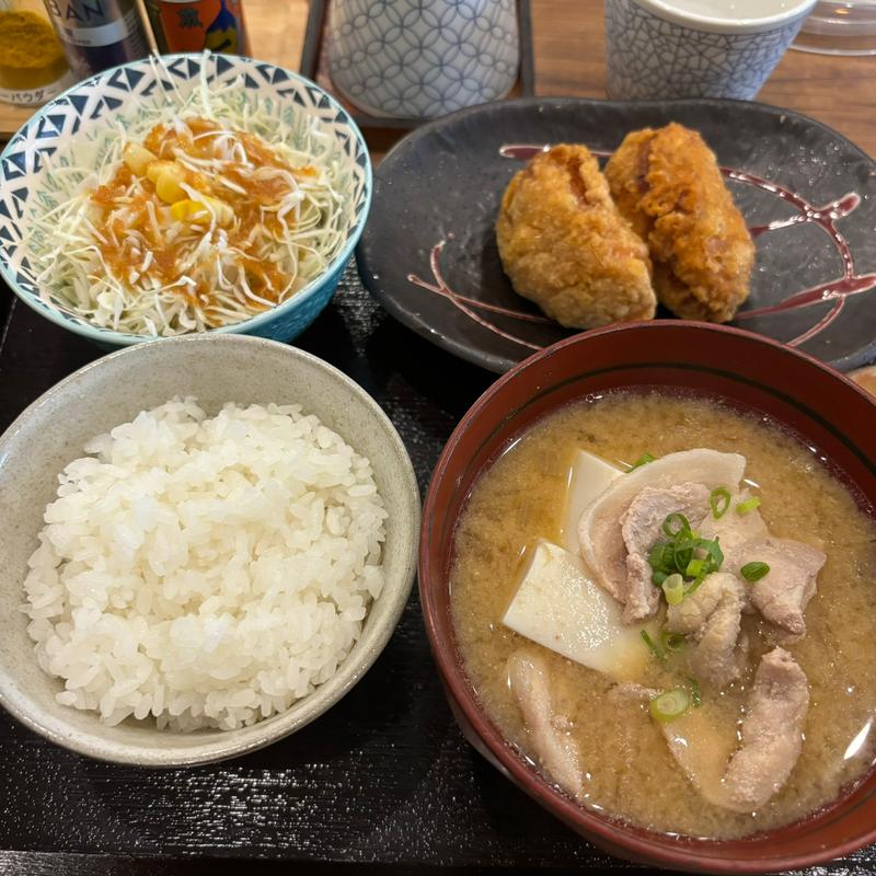 からあげ2個セット(とん汁とからあげの専門店 ばくばく 神保町店)