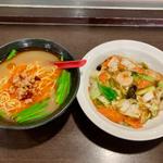 台湾ラーメン 中華飯セット