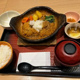 チキンかあさん煮定食(大戸屋ごはん処 ベニバナウォーク桶川店)