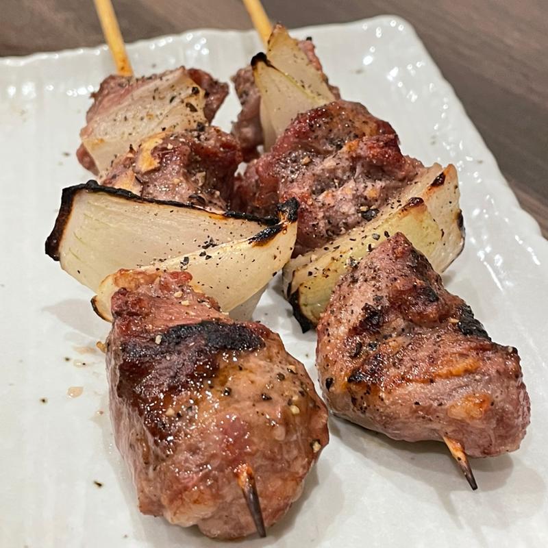 豚こめかみ串(ジャンボやき鳥しん)