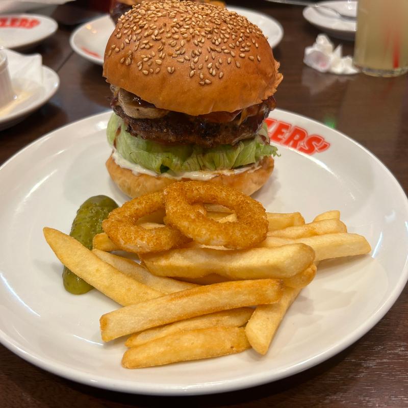 チーズバーガー+マッシュルーム(ブラザーズ 人形町本店 （BROZERS'）)