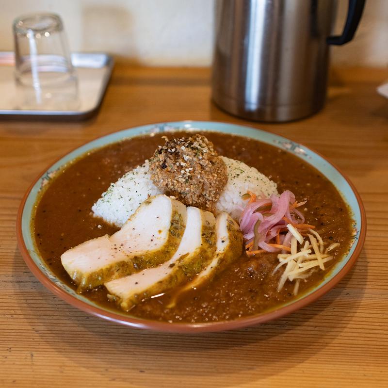 3種の鶏のチキンカレー+自家製鶏ハム(スパイス スエヒロ)