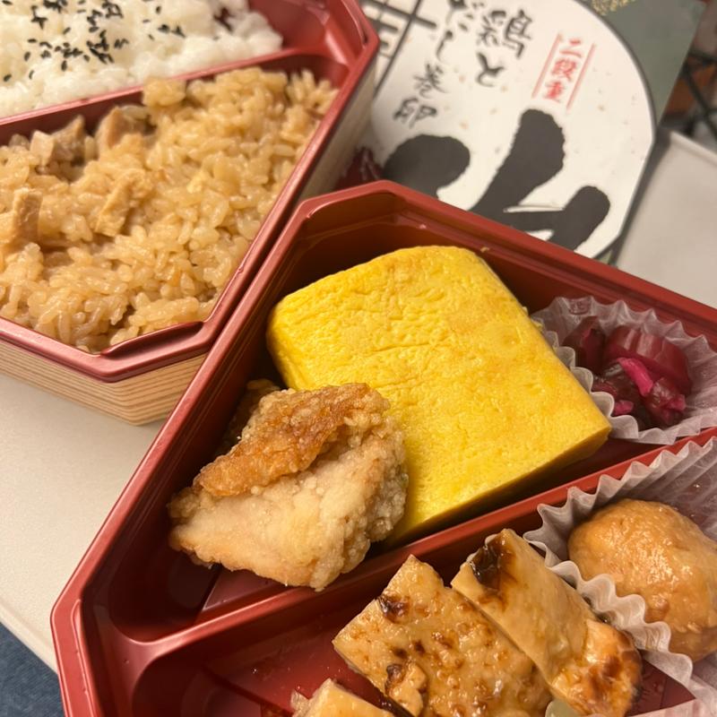 二段重　山　～鶏とだし巻卵～(駅弁屋 祭 )