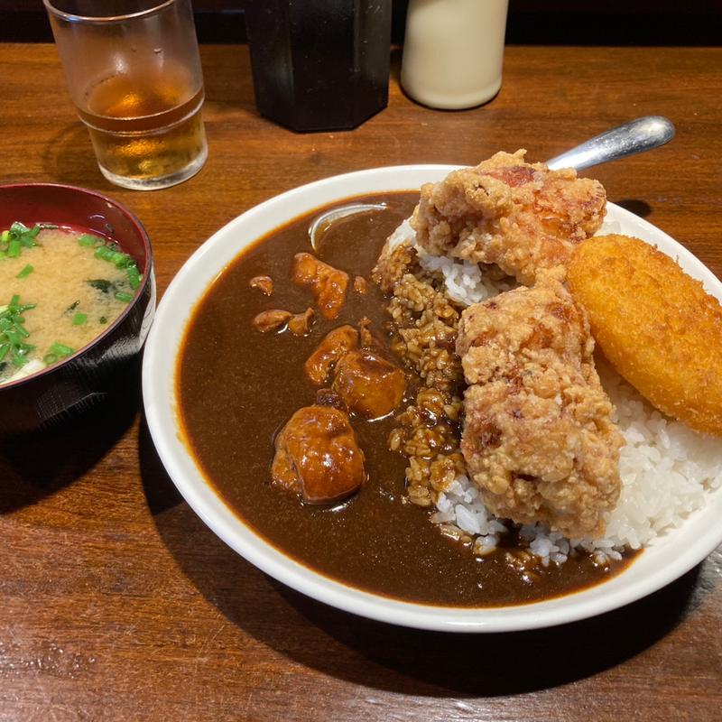 唐揚げカレー　コロッケトッピング(からあげ達侍)