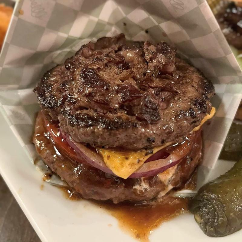 ワイルドアウト(シェイクツリー バーガー＆バー （shake tree burger&bar）)