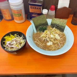 味噌ラーメン　ネギ丼