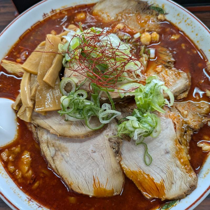 花やRED（チャーシュートッピング）(花やラーメン )