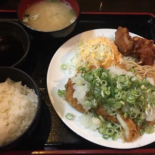 おろしチキン勝つ定食(ぢどり家船場店)