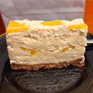パイナップルチーズケーキ(沖縄産パイナップル専門スイーツ店 Fine_Pine_Time(ファイン・パイン・タイム))