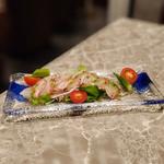 真鯛の和風カルパッチョ(スパイスカレーおでん マカオ)