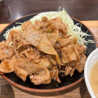 生姜焼き定食(とん汁の店 まるやま食堂 雑色店)