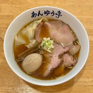 特製醤油らーめん(らーめん あんゆう亭)