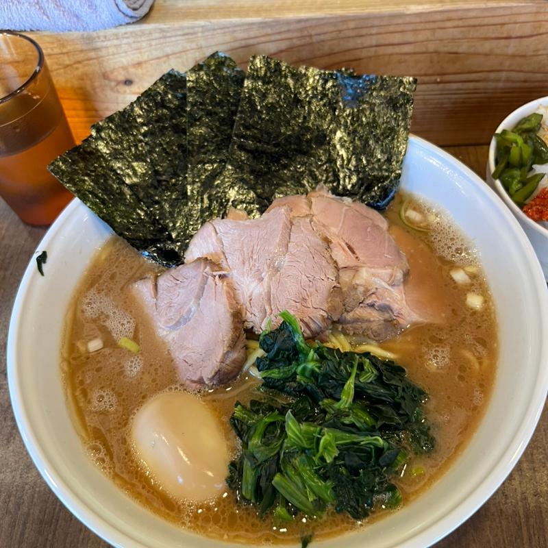 (家系ラーメン ラーメンチョップ)