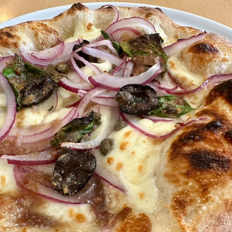 cipolla rossa(ピッツェリア ラッポルティ （Pizzeria Rapporti）)