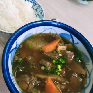 牛汁 ライス付き(新垣食堂 （アラカキショクドウ）)