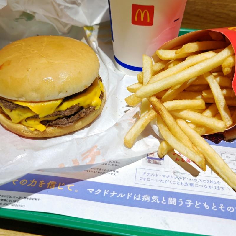 トリチセット(マクドナルド 横浜元町店)