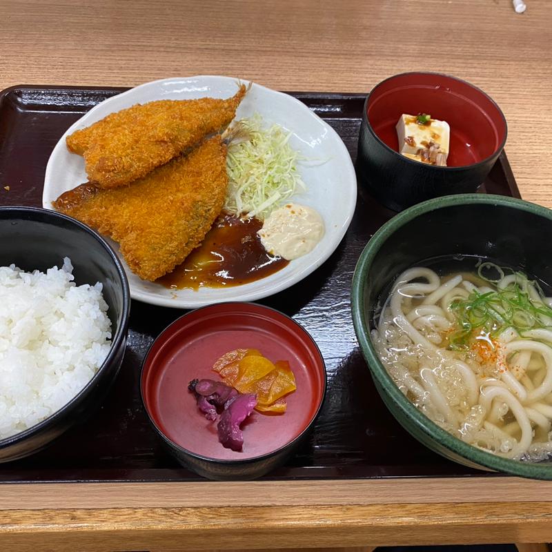 漁火アジフライ定食　ミニうどん付(うちだ屋 多々良店 )
