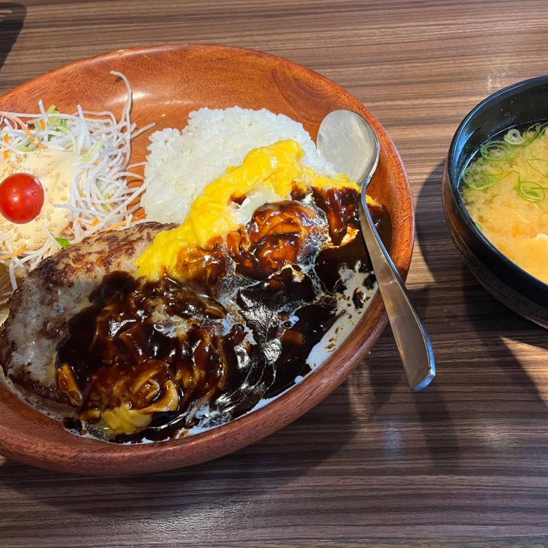 オムデミチーズバーグディッシュM(びっくりドンキー尼崎昭和通店)