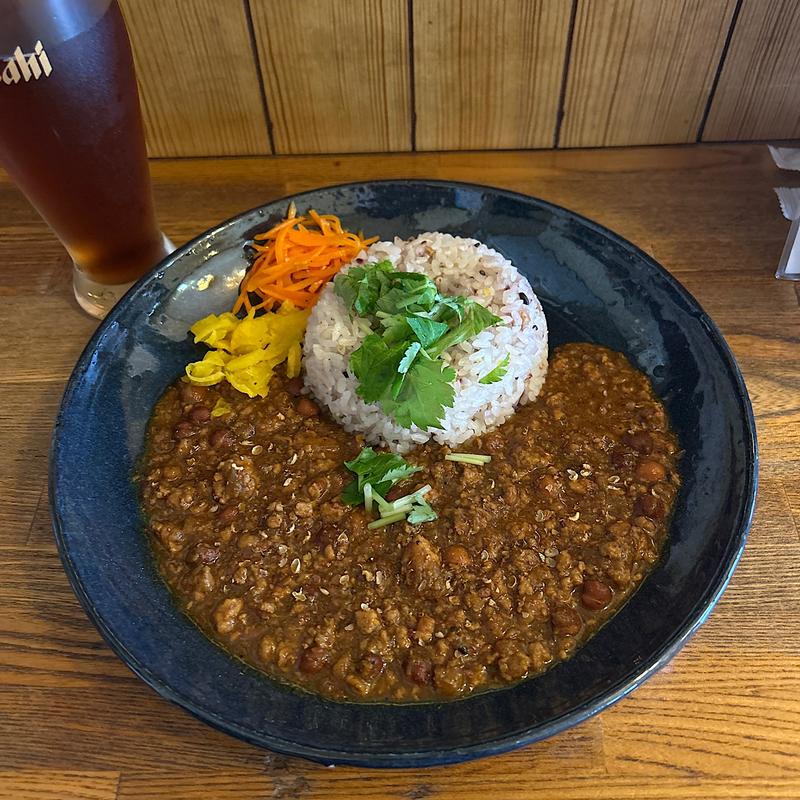 ブラックチャナ豆とあらびきキーマ(あきなのカレー)
