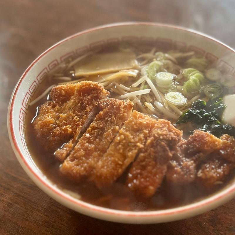 かつラーメン/醤油(ぶるどっく食堂)