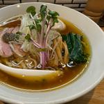 手揉み中華ソバ 味玉入り（薄口）