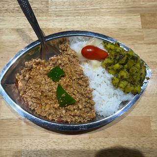 キーマカレー　じゃがいものスパイス炒めトッピング(キーマカレー スパイス婆ちゃん)