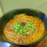 牛筋ラーメン＋フライドオニオン