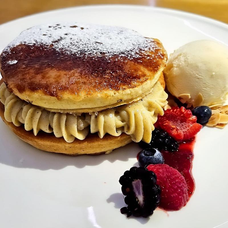 ブリュレ風パンケーキ(ブルー・ブリック・ラウンジ)